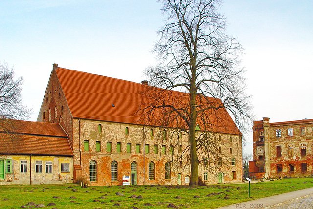 Dargun, Kloster- und Schlossruine, Korn- und Brauhaus
