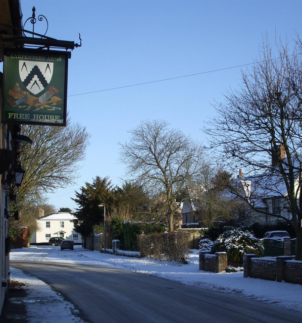 2009-12-20 High Street from Carpenter's Arms