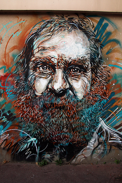 Peinture au pochoir par Christian Guémy , allias C215