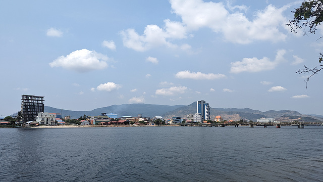 Eau et nuages / Clouds above water Eau et nuages / Clouds above water