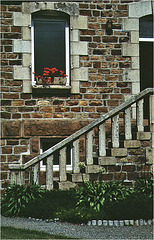 Perros-Guirec 1 - Entrée avec escalier