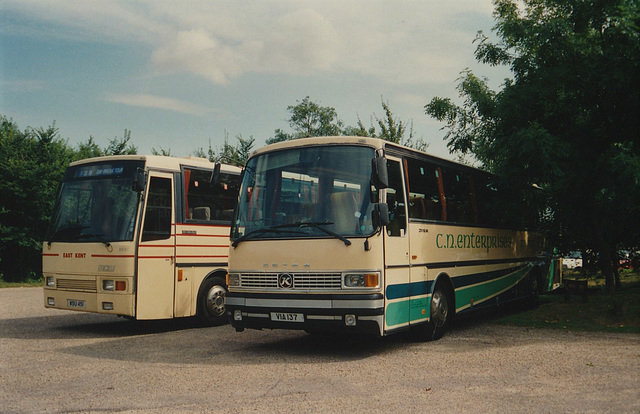 Coaches at Flatford Mill – 2 Aug 1994 (233-30)