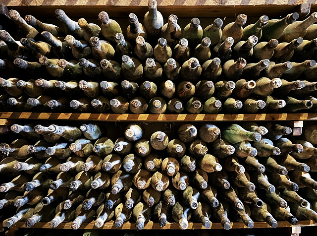 Wine rack, Els Calderers