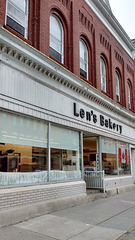 Len's bakery