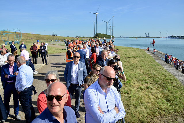 Maeslantkering 2019 – Onlookers