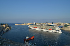 Celebrity Silhouette in The Great Harbor