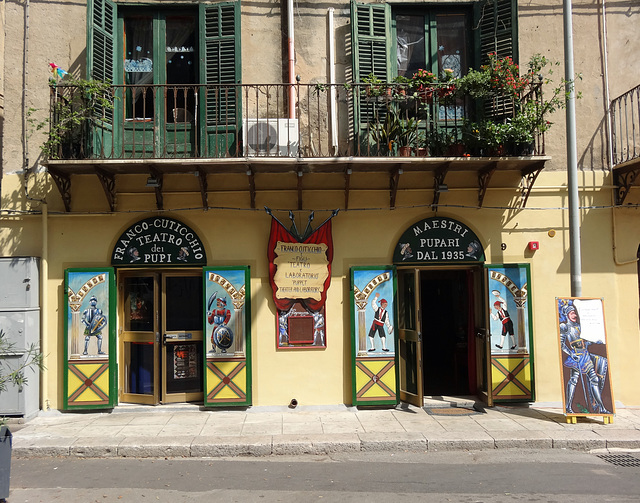 Excellent puppet theatre Palermo