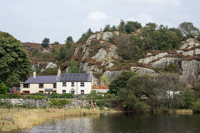 Cottages at Lake Padarn