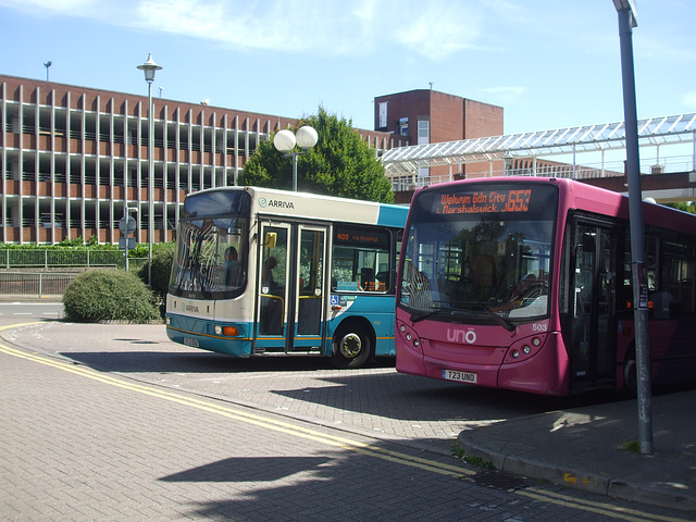 DSCF4468 Arriva the Shires KE03 OUU and Unō T23 UNO (J 35157) in Welwyn Garden City - 18 Jun 2016 DSCF4468 Arriva the Shires KE03 OUU and Unō T23 UNO (J 35157) in Welwyn Garden City - 18 Jun 2016