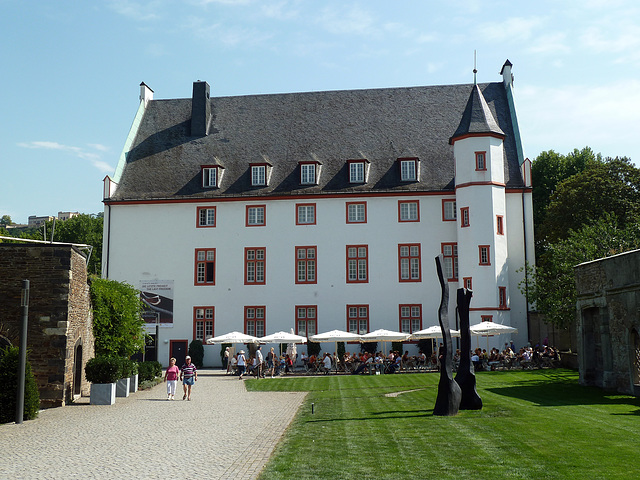 Koblenz, das Deutschherrenhaus mit dem Ludwigsmuseum