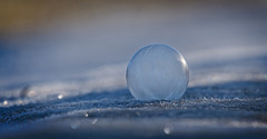 Ein bißchen Kälte und schon bekommt man eine schöne Zauberkugel :)) A little cold and you get a beautiful magic ball :)) Un peu de froid et vous obtenez une belle boule magique :))