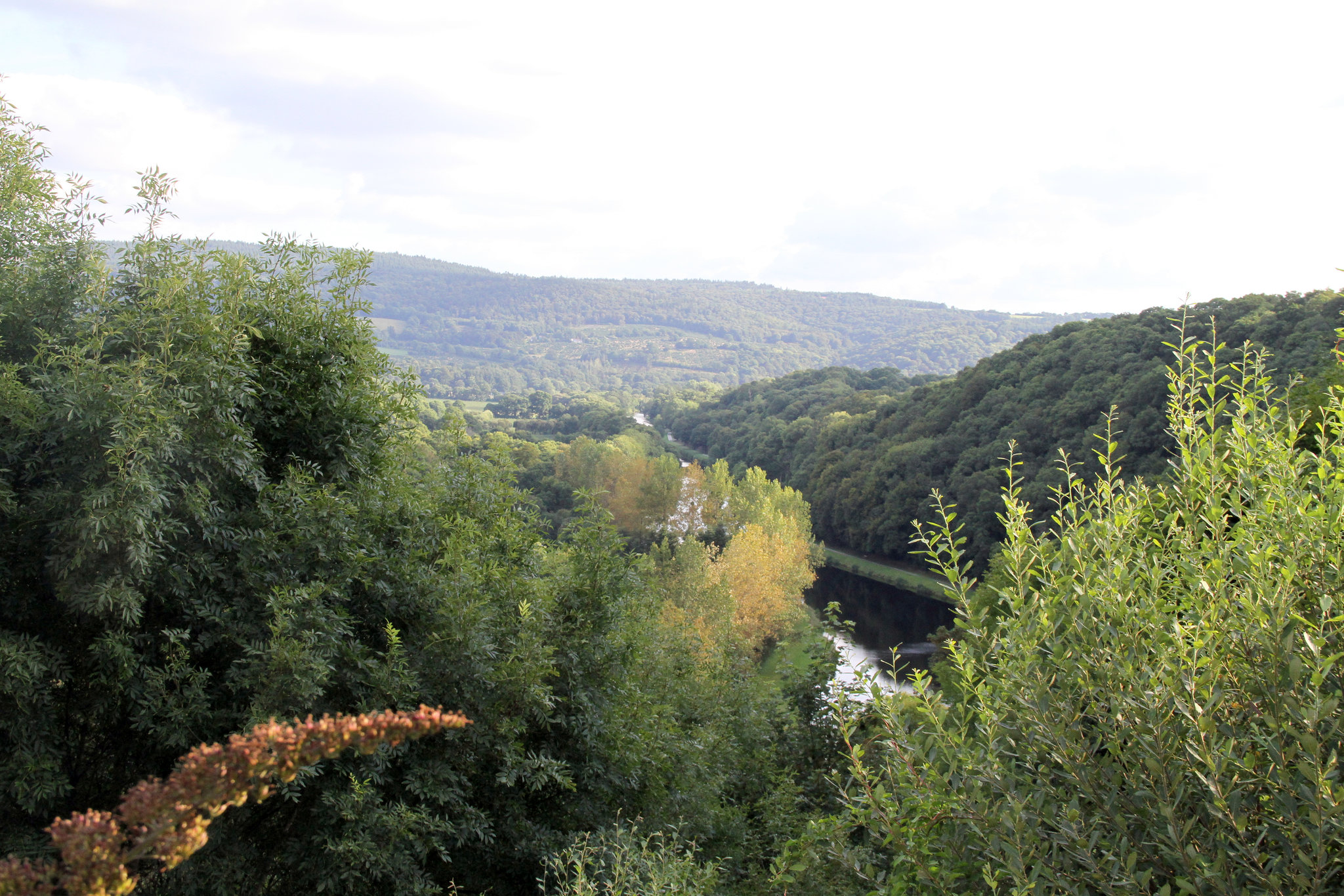 Le canal de Nantes à Brest à Châteauneuf-du-Faou