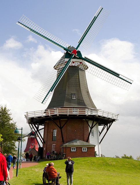 'Grüne Mühle' in Greetsiel (Zwillingsmühle)