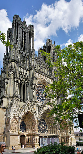 Cornwall Reise 2023 / Quer durch Frankreich / Kathedrale Reims (Ein Monster !)