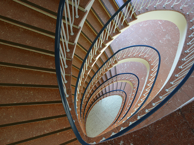 Treppenspirale im Gehrckenshof - Staircase #43/50