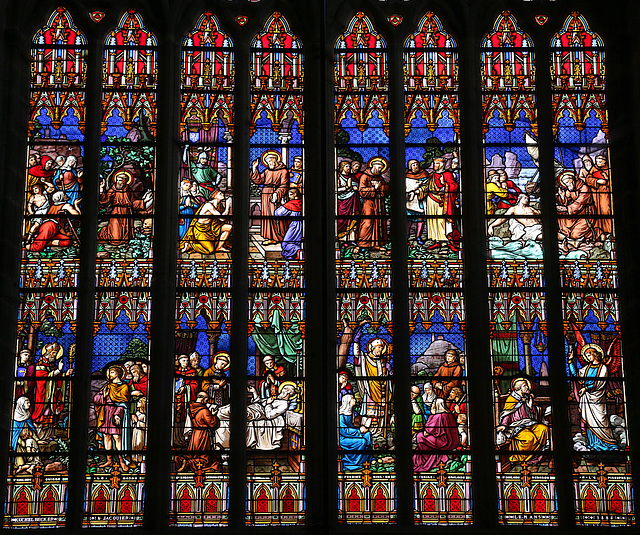 Un des vitraux de la cathédrale de Dol-de-Bretagne