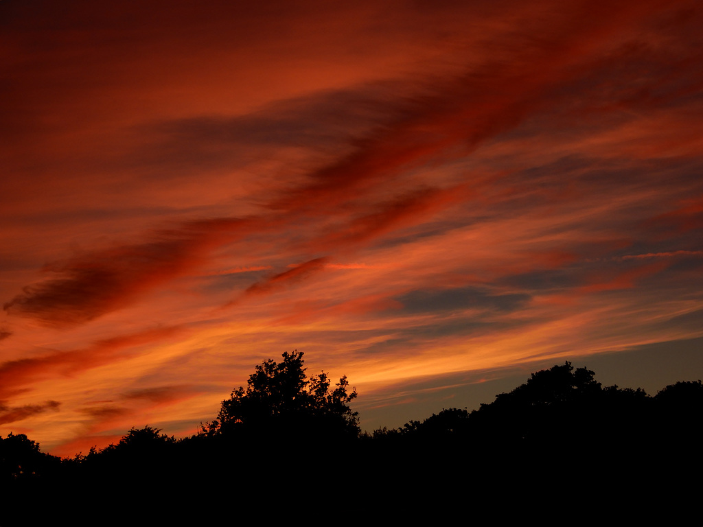 le ciel au coucher du soleil du 1er jour de l'été