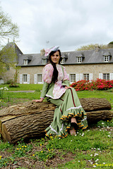 autre tenue, autre époque ùais la même belle autre tenue, autre époque ùais la même belle