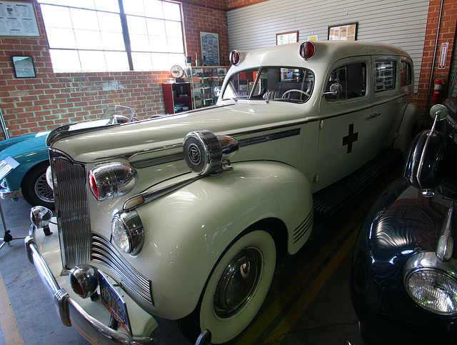 1942 Packard Henney Ambulance (5003)