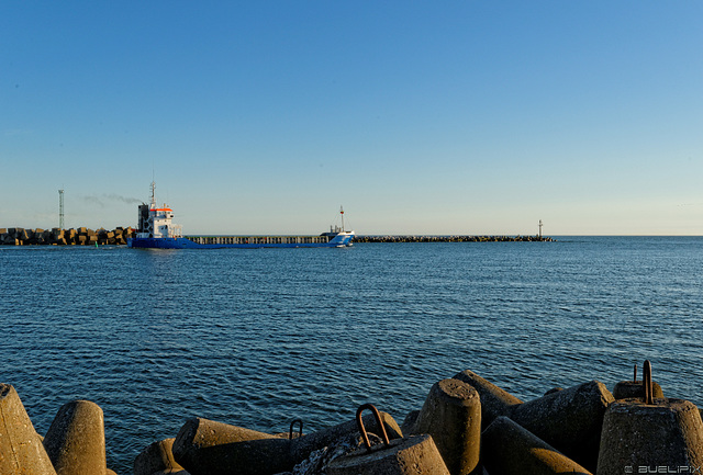 Hafeneinfahrt Klaipeda (© Buelipix)