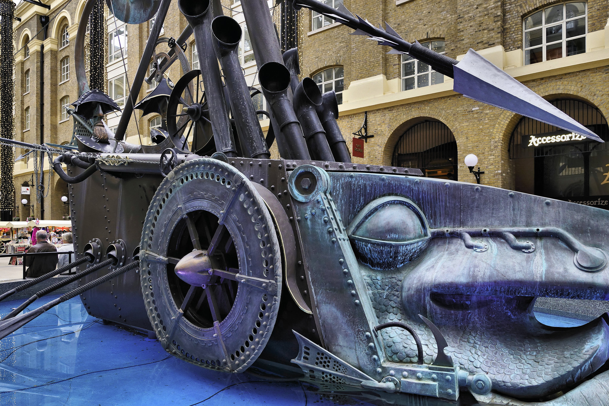 "The Navigators" #3 – Hay’s Galleria, Southwark, London, England