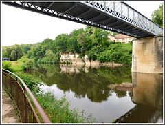 Le pont métallique à Saint Léon sur Vézère (24)