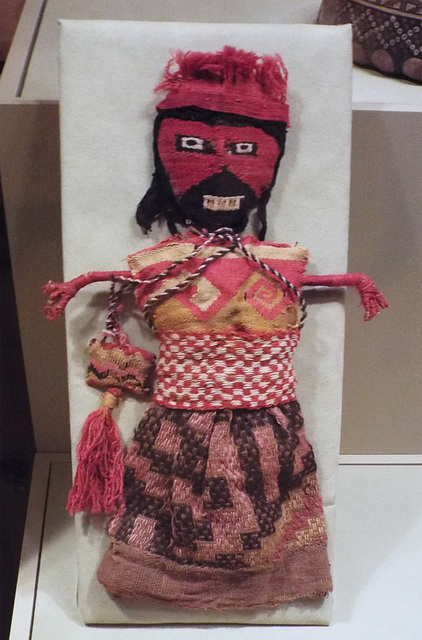 Peruvian Figure Holding a Pouch in the Virginia Museum of Fine Arts, June 2018