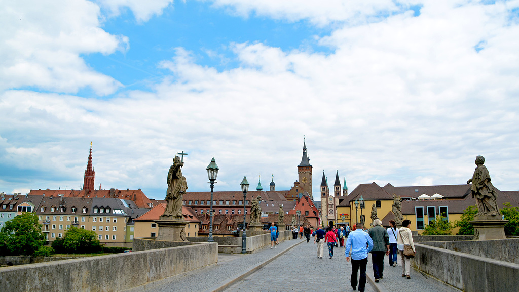 Alte Mainbrücke in Würzburg