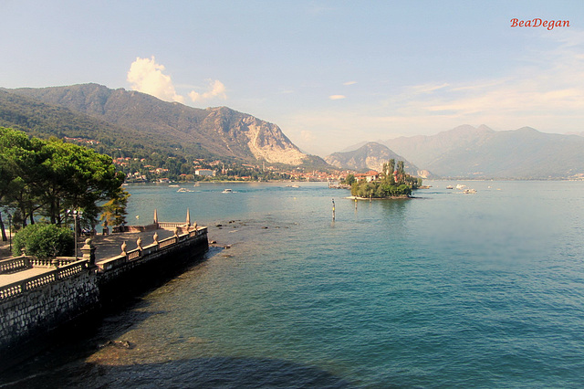 Cartolina da: Lago Maggiore con Isole Borromee.