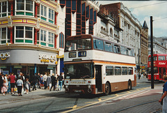 Fingland’s 722 (ONF 665R) in Central Manchester – 14 Jul 1992 (167-27)