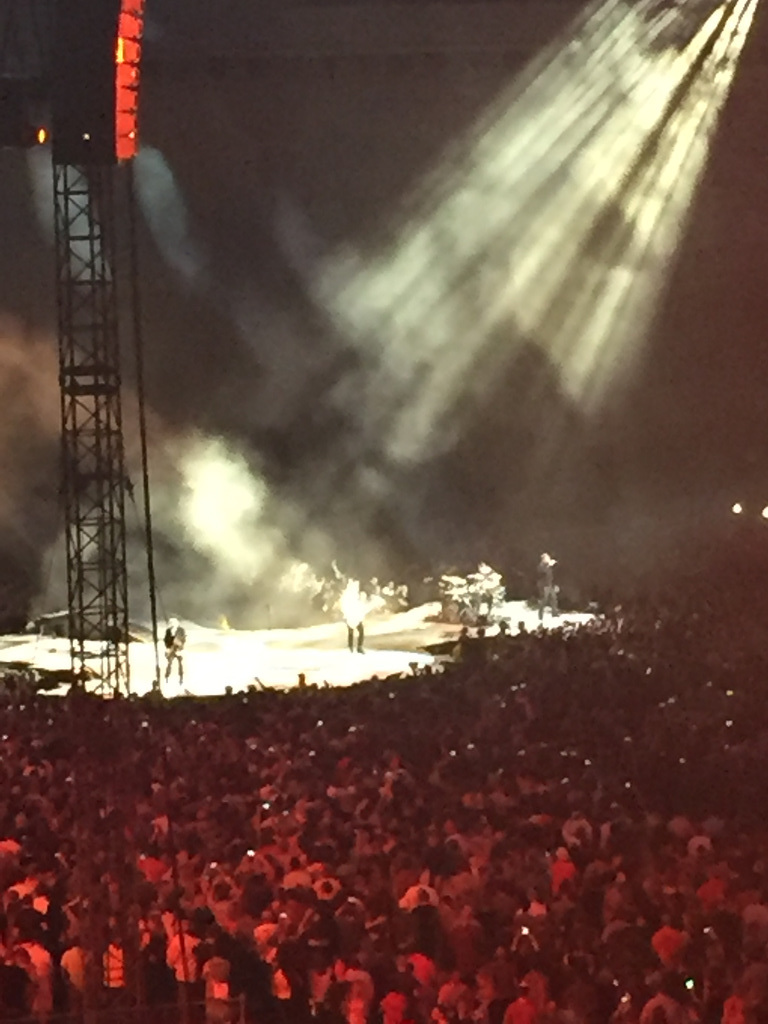 U2