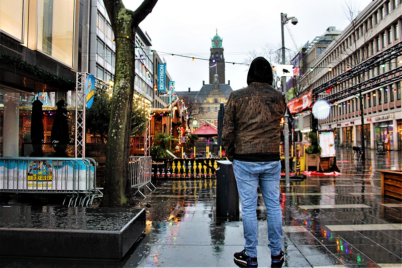 Sous la pluie depuis mon arrivée a Rotterdam.....