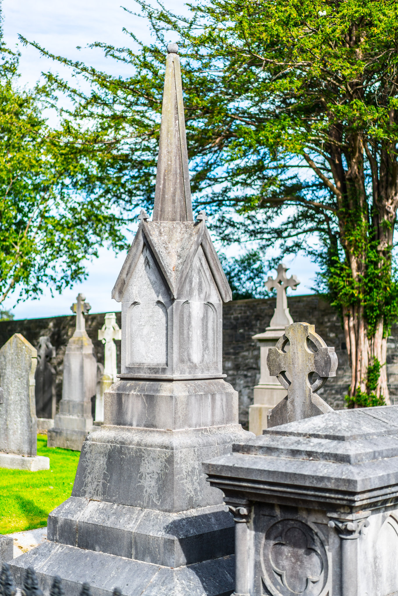 PHOTOGRAPHING OLD GRAVEYARDS CAN BE INTERESTING AND EDUCATIONAL [THIS TIME I USED A SONY SEL 55MM F1.8 FE LENS]-120173