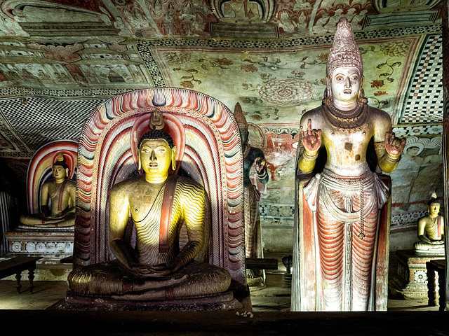 Sri Lanka tour - the fifth day, Dambulla cave temple, UNESCO World Heritage