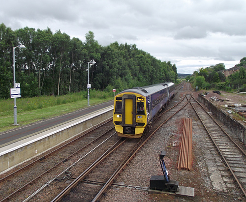 158703 arrives at Dingwall