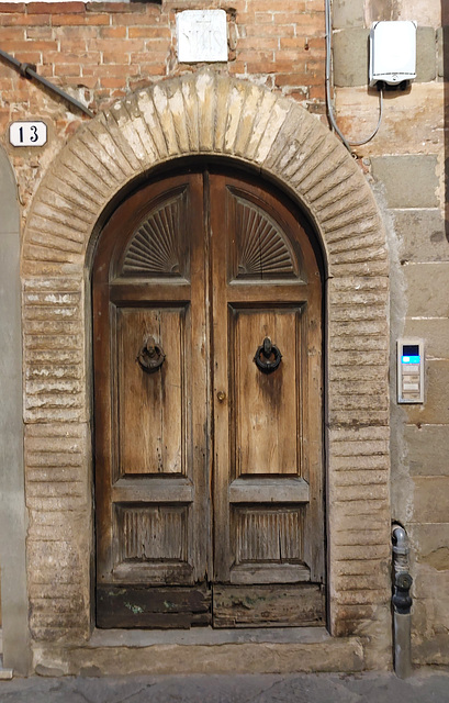 Haustüren in Lucca 1
