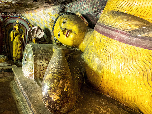 Sri Lanka tour - the fifth day, Dambulla cave temple, UNESCO World Heritage