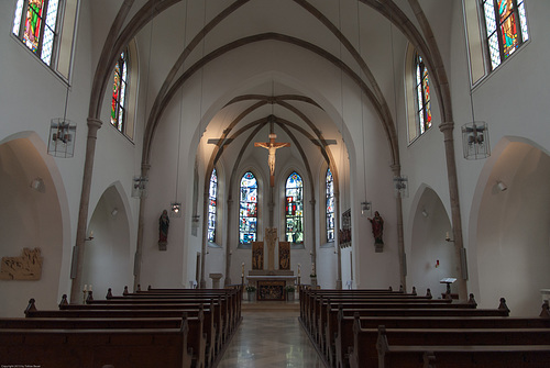 Zu den Zwölf Aposteln
