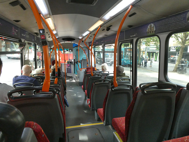 Unō (Universitybus Limited) 370 (BG14 OPC) (Malta BUS 362) in St. Albans - 8 Sep 2023 (P1160440)