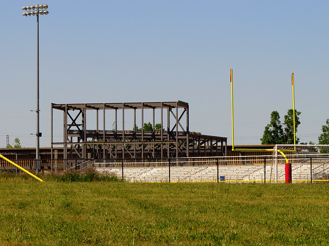 Steel structure for new high school auditorium