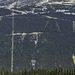 Blick von der Roundhouse Lodge am Whistler Mountain zur Peak 2 Peak Gondola (© Buelipix)