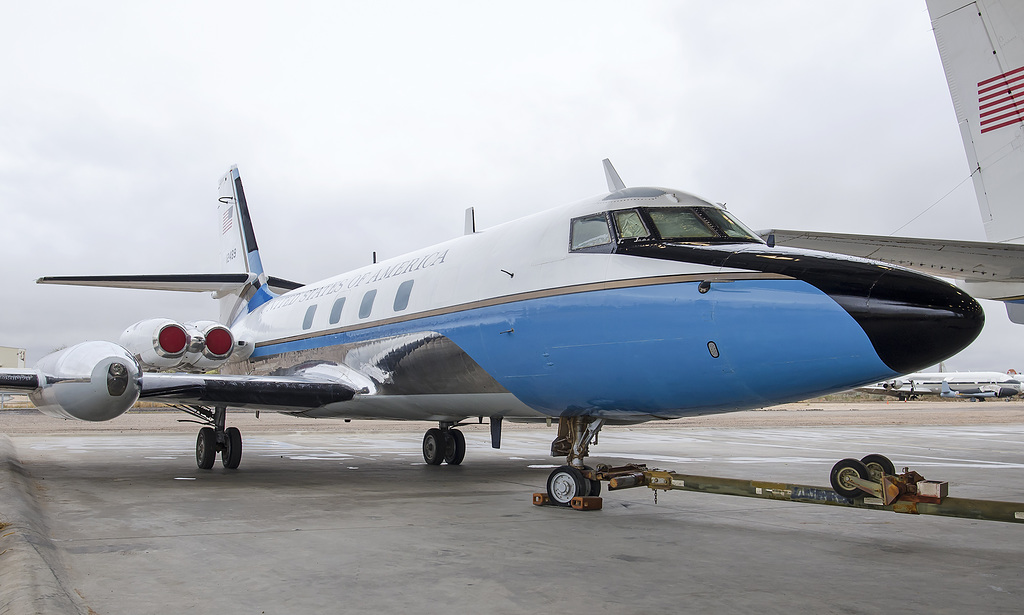 Lockheed VC-140B JetStar 61-2489