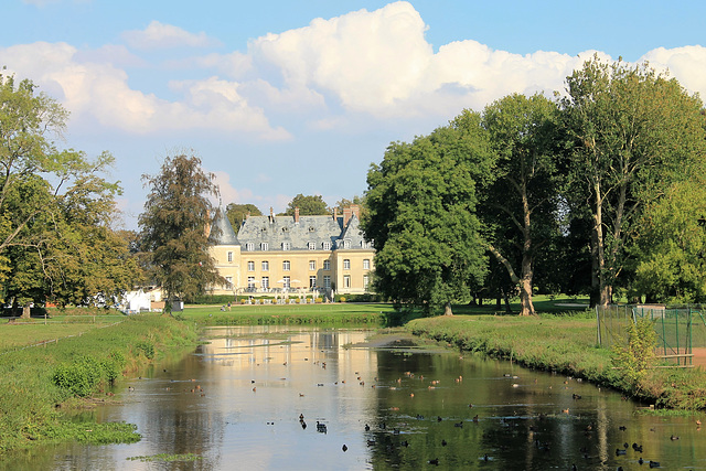 Château de Bertichères & son golf