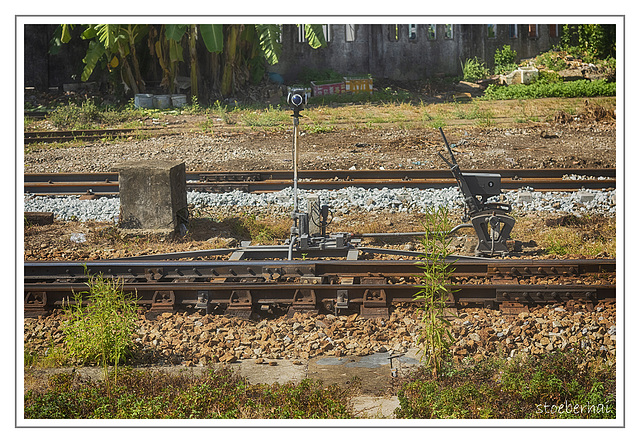 Switch in Hue train station / Vietnam