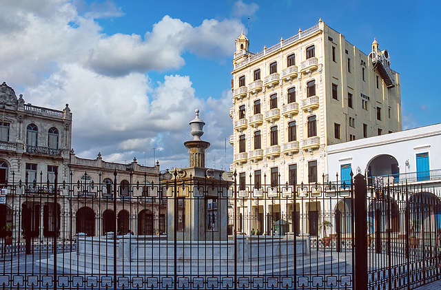 Plaza Vieja - HFF!