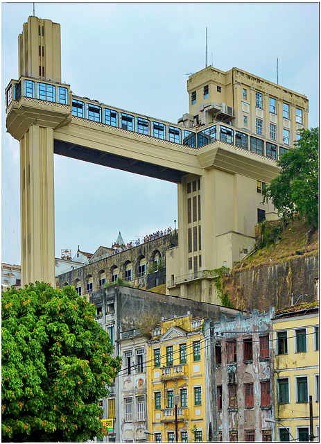 Elevador Lacerda : dal porto, in pochi minuti, nel centro storico della città