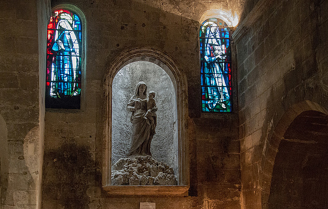 20150521 8102VRAw [F] Glasfenster, Madonna, Les Baux de Provence