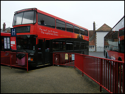Stonehenge bus