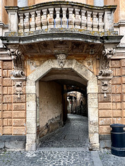 Orvieto 2024 – Gate and balcony