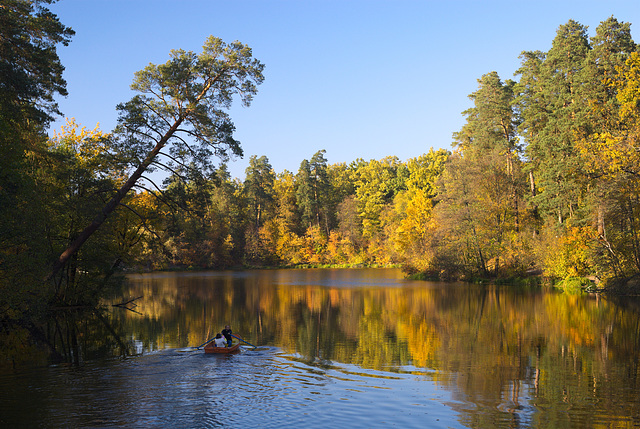 In Puschtscha-Wodyzja im Herbst